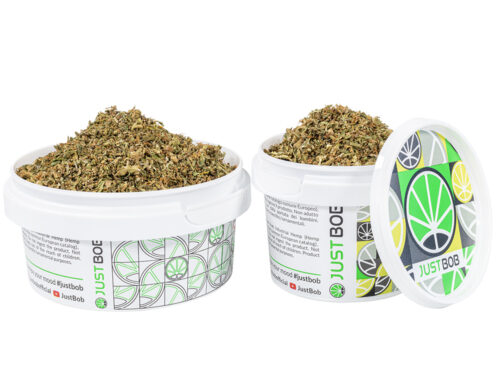 Frasco con tamizado de cannabis cbd